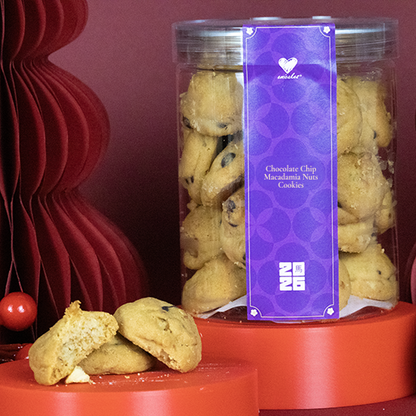 Chocolate Chip Macadamia Cookies
